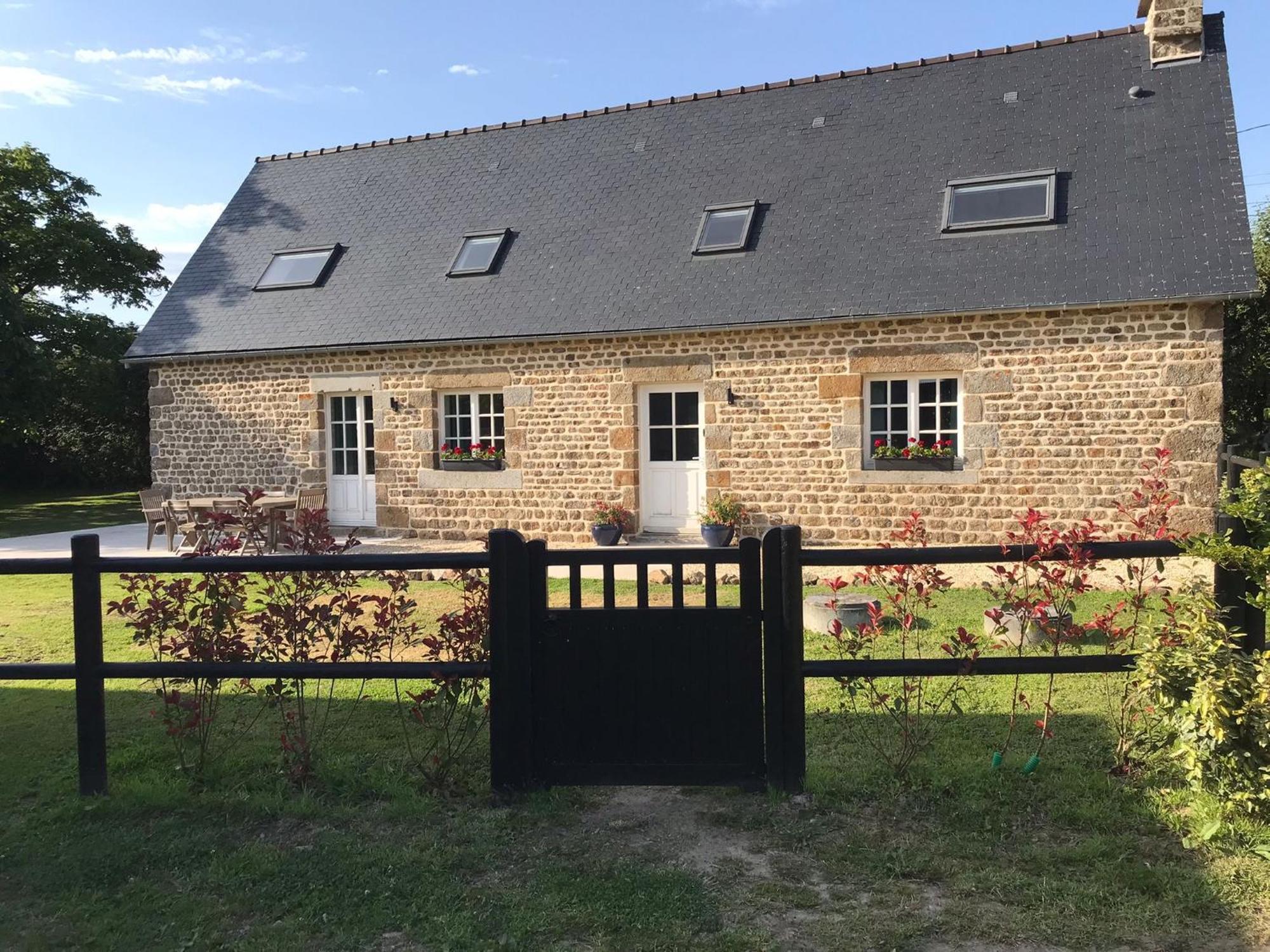 Maison De La Grange, Chaulieu Sourdeval Exterior photo